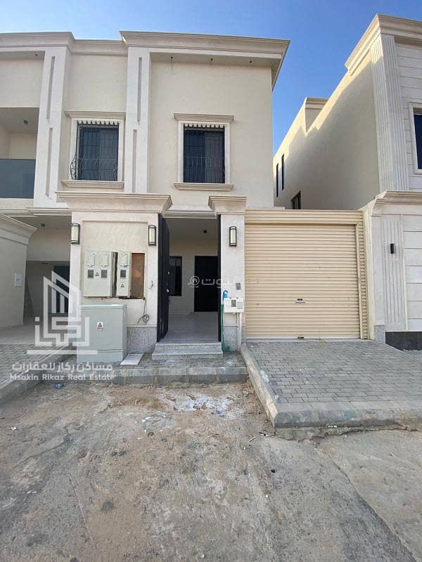 Luxury ground floor apartment for rent with a yard and private car entrance