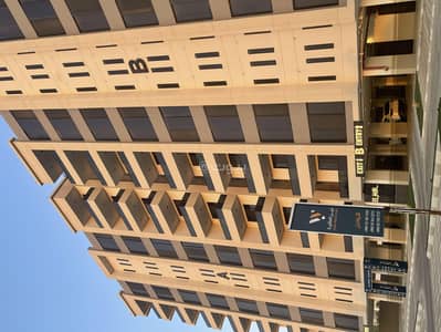 3 Bedroom Apartment for Sale in Al Shati Al Gharbi, Dammam - Apartment in Al Shati Al Gharbi 3 bedrooms 1300000 SAR - 87789652
