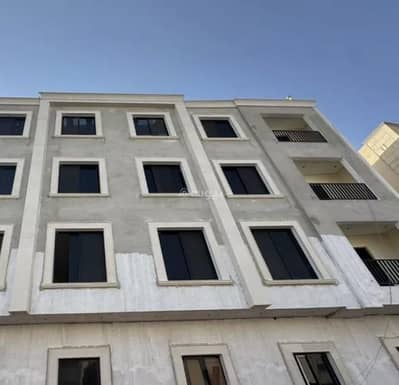 Residential Building for Sale in North Riyadh, Riyadh - Building for sale in Al-Sahafa