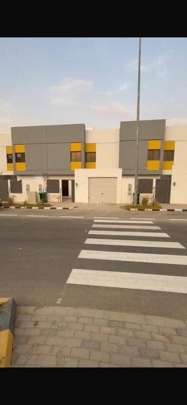 4 Bedroom Villa for Rent in North Riyadh, Riyadh - A villa consisting of 4 bedrooms for rent at King Khalid International Airport, Riyadh