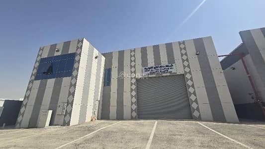 Warehouse for Rent in South Riyadh, Riyadh - For rent, a warehouse with four offices in the same warehouse with furniture.