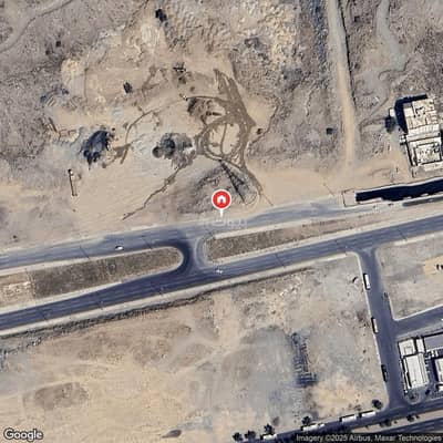 عمارة سكنية  للبيع في جبل النور، مكة - عمارة للبيع في مكة المكرمة (حي جبل النور) ترخيص 7200673412 المساحة: 600 م² المكونات: 4 أدوار + ملحقين – 5 شقق سكنية – فيلا مستقلة – ملاحق علوية  المحلات التجارية: 3 محلات مؤجرة بـ 70,000 ريال سنويًا برج اتصالات: مؤجر بـ 40,000 ريال سنويًا (تبقّى 9 سن