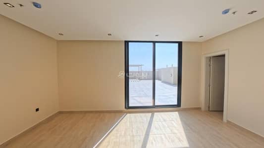3 Bedroom Flat for Rent in North Riyadh, Riyadh - Elegant 3-Bedroom Apartment with Private Rooftop - Al Nakhil