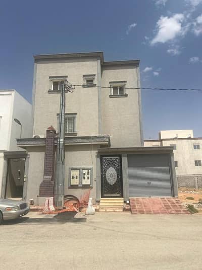10 Bedroom Villa for Sale in Agruba, Al Jubaylah - For sale, a villa with 3 apartments, Al Jubailah