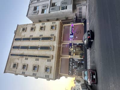 10 Bedroom Hotel for Sale in North Jeddah, Jeddah - Hotel building for sale in Al Safa district, Jeddah