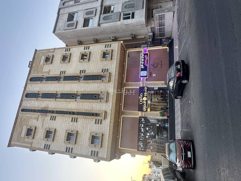 Hotel building for sale in Al Safa district, Jeddah