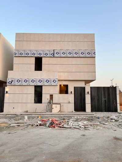 5 Bedroom Villa for Sale in West Riyadh, Riyadh - Villa for sale in Al Mahdiyah neighborhood