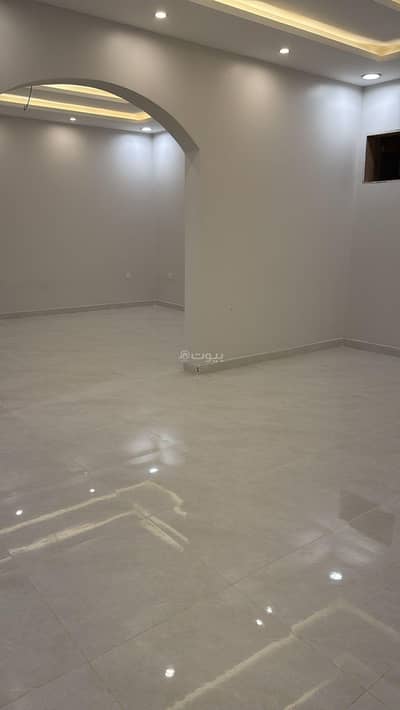 Residential Building for Rent in North Jeddah, Jeddah - Apartment consisting of five rooms for rent