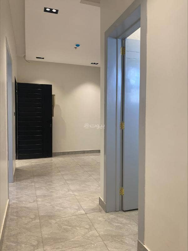 Luxury apartment with a roof terrace in Al Hazm neighborhood