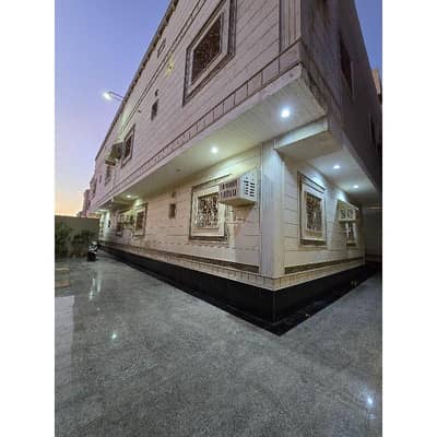 10 Bedroom Residential Building for Sale in North Jeddah, Jeddah - Building For Sale in Al Zumorrud, North Jeddah