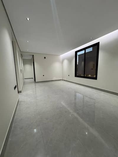 3 Bedroom Floor for Sale in East Riyadh, Riyadh - Independent ground floor in Al Janadriyah neighborhood