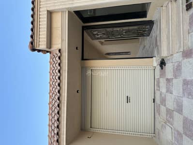 دور 3 غرف نوم للايجار في شمال الرياض، الرياض - حي راقي وهادئ دور 3 غرف نوم للايجار في شمال الرياض، الرياض - حي راقي وهادئ