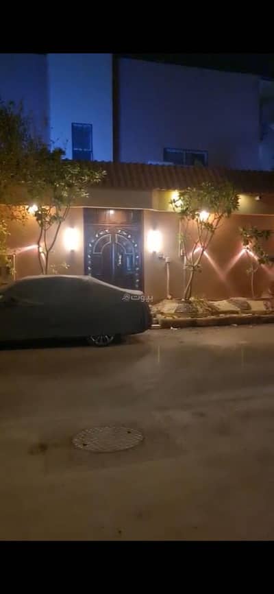 9 Bedroom Villa for Sale in South Riyadh, Riyadh - Villa for sale