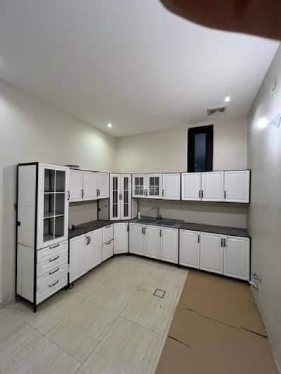 3 Bedroom Floor for Rent in West Riyadh, Riyadh - Prince Faisal bin Fahd bin Abdulaziz Street, Al-Rafi'a neighborhood, Riyadh city, Riyadh region