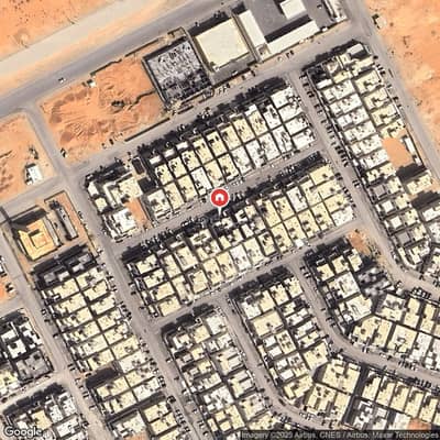 3 Bedroom Floor for Sale in East Riyadh, Riyadh - Residential apartment consisting of 3 bedrooms for sale in Al-Rimal