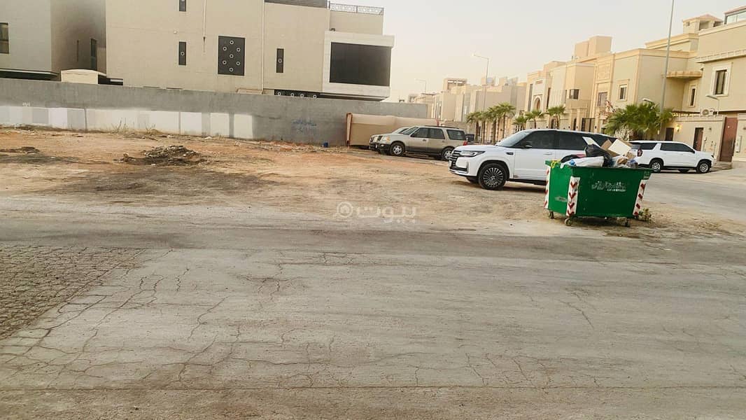 Land for sale in the Al-Narjis neighborhood, north of Riyadh - southeast corner Land for sale in the Al-Narjis neighborhood, north of Riyadh - southeast corner