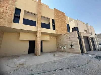 3 Bedroom Floor for Sale in East Riyadh, Riyadh - Villa For Sale in Al Janadriyah, Riyadh
