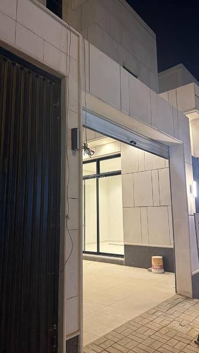 4 Bedroom Villa for Sale in East Riyadh, Riyadh - Riyadh, Al-Janadriyah neighborhood
