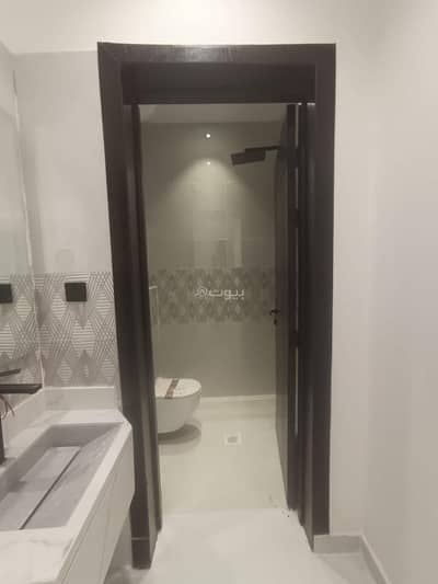 شقة 5 غرف نوم للبيع في شرق الرياض، الرياض - تاون هاوس للبيع