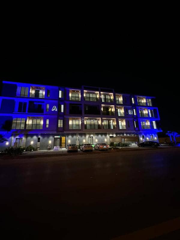 شقة روف مساحة 199م على شارع الخندق اليرموك الغربي مقابل المترو وجعفر بن منصور بمحاذاة غرناطة شقة روف مساحة 199م على شارع الخندق اليرموك الغربي مقابل المترو وجعفر بن منصور بمحاذاة غرناطة