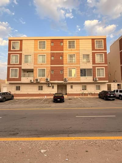 5 Bedroom Flat for Sale in West Riyadh, Riyadh - For sale a duplex apartment in the Tuwaiq neighborhood.