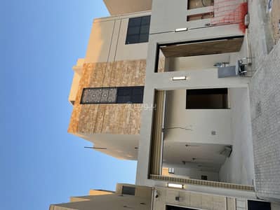 3 Bedroom Floor for Sale in West Riyadh, Riyadh - Luxury apartment at a reasonable price