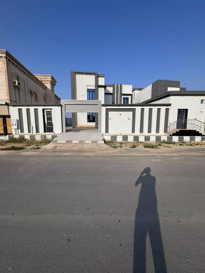 8 Bedroom Villa for Sale in Al Zuhur, Samtah Jazan Region - Two-story villa in Samta, King Fahd District