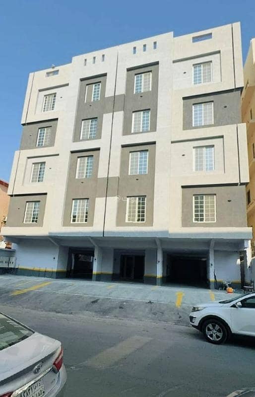 Luxury ownership apartments in Al-Naeem district Front-facing apartment Own your apartment today in a strategic location  Property details: Area: 138m² Number of rooms: 4 rooms Two entrances 