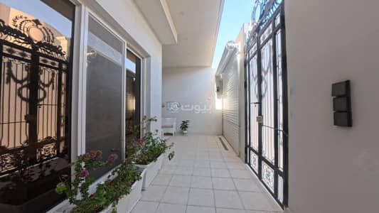 2 Bedroom Floor for Rent in North Riyadh, Riyadh - GF for Rent in Al Wurud - New in SATEL 116