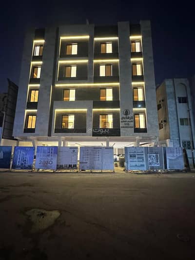 Studio for Sale in North Jeddah, Jeddah - For sale, a luxurious 4-room apartment with two entrances, immediate access directly from the owner.
