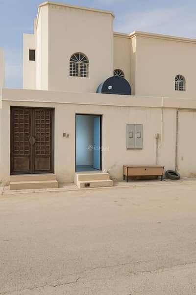 دور 3 غرف نوم للايجار في شمال الرياض، الرياض - دور علوي مع سطح للإيجار