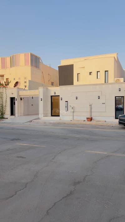 4 Bedroom Villa for Sale in North Riyadh, Riyadh - Luxury villa for sale in a prestigious and distinctive location