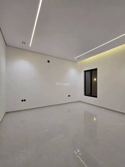 4 Bedroom Floor for Sale in South Riyadh, Riyadh - Floor For Sale in Okaz, Riyadh