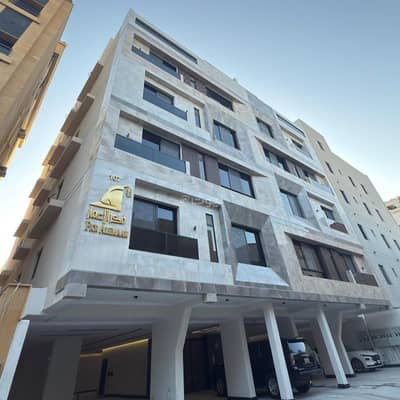 4 Bedroom Apartment for Sale in North Jeddah, Jeddah - A 4-bedroom apartment for sale in Al Rawdah, Jeddah