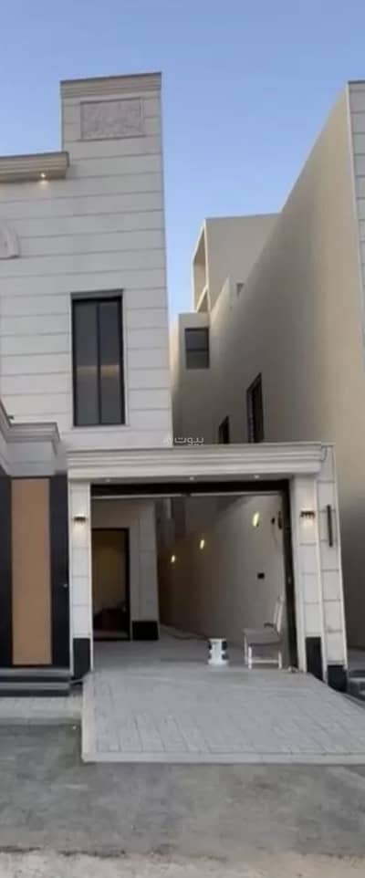 4 Bedroom Floor for Sale in South Riyadh, Riyadh - Floor For Sale in Uraidh, Riyadh