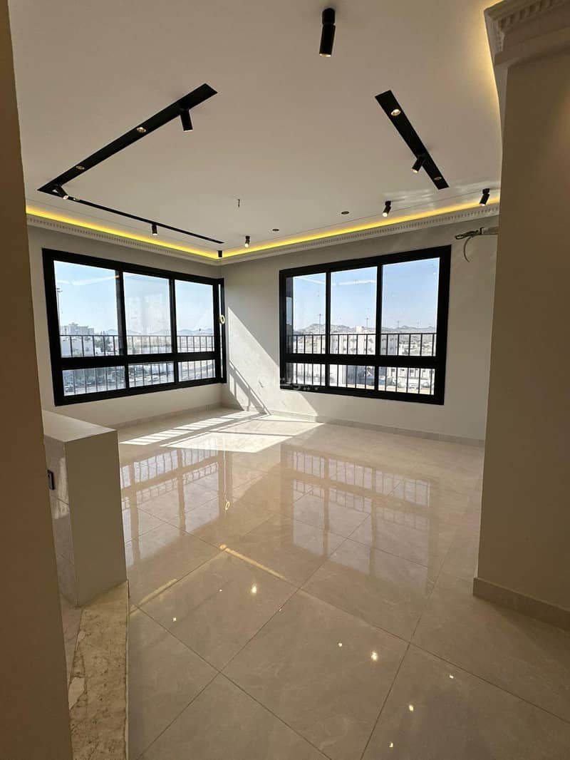 Apartment in Al Mohamdya 4 bedrooms 640000 SAR - 87796726