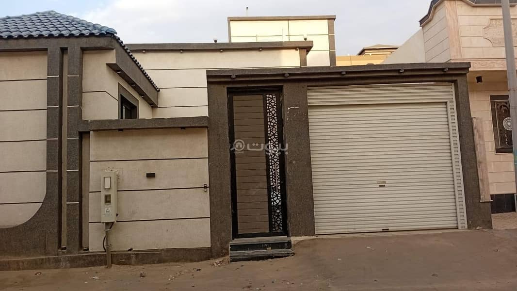 Villa for Sale in Bahrah City (Al Amoudi District)