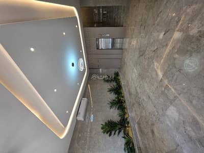 3 Bedroom Apartment for Sale in North Jeddah, Jeddah - Property for sale in Al-Safa neighborhood, immediate transfer, 3 rooms with modern finishes.