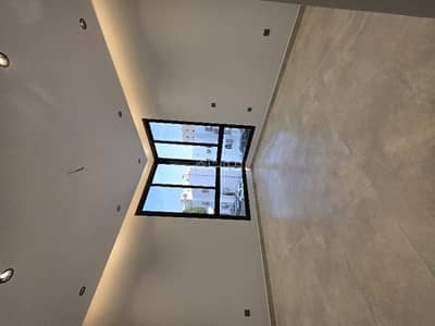 4 Bedroom Apartment for Sale in North Jeddah, Jeddah - Property for sale in Al-Safaa neighborhood, immediate transfer, 4 rooms, close to all services.