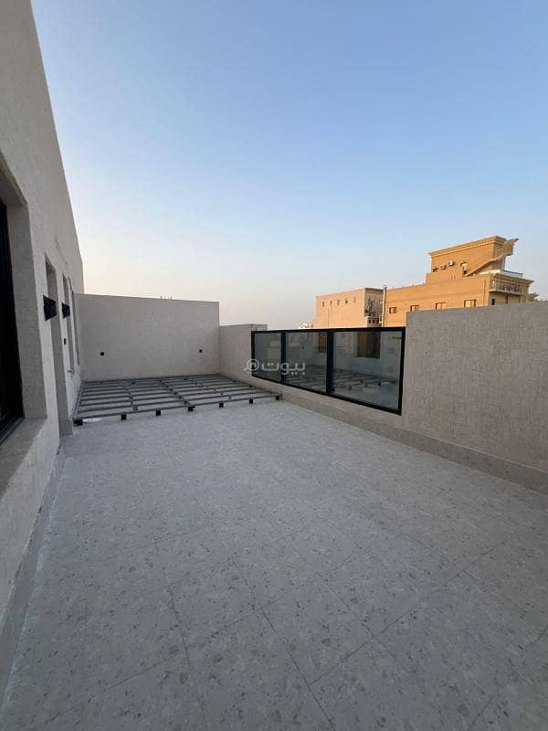 Rooftop annex with 4 luxurious rooms featuring an interesting view. Rooftop annex with 4 luxurious rooms featuring an interesting view.