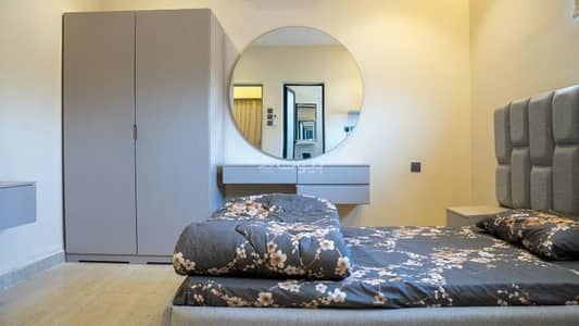 عمارة سكنية 1 غرفة نوم للايجار في شمال الرياض، الرياض - شقق مفروشة للإيجار الشهري بحي المروج شمال الرياض | قريب من المترو والمركز المالي والطريق الدائري الشمالي وطريق الملك العزيز