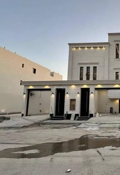 دور 5 غرف نوم للبيع في جنوب الرياض، الرياض - طابق للبيع في عكاظ، الرياض