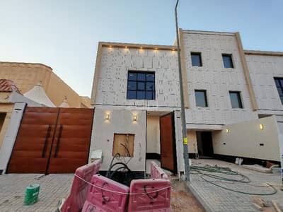 3 Bedroom Floor for Sale in East Riyadh, Riyadh - Ground floor modern design in Al Munsiyeh neighborhood, East Riyadh, excellent location near all services and main roads.
