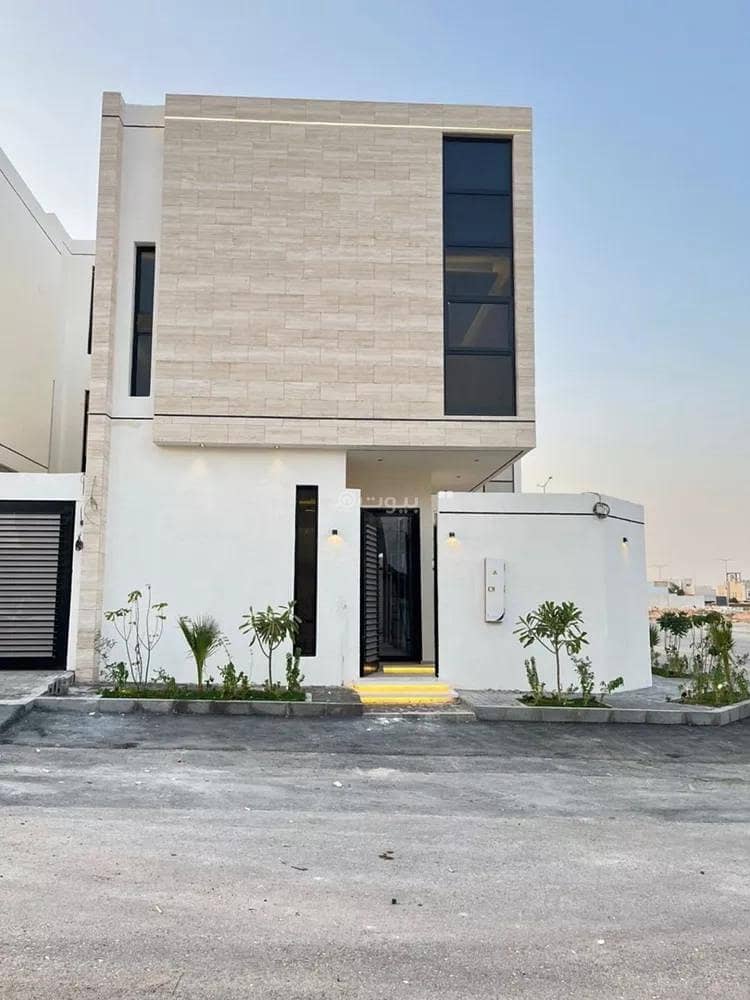 Villa For Sale in Al Mahdiyah, Riyadh Villa For Sale in Al Mahdiyah, Riyadh