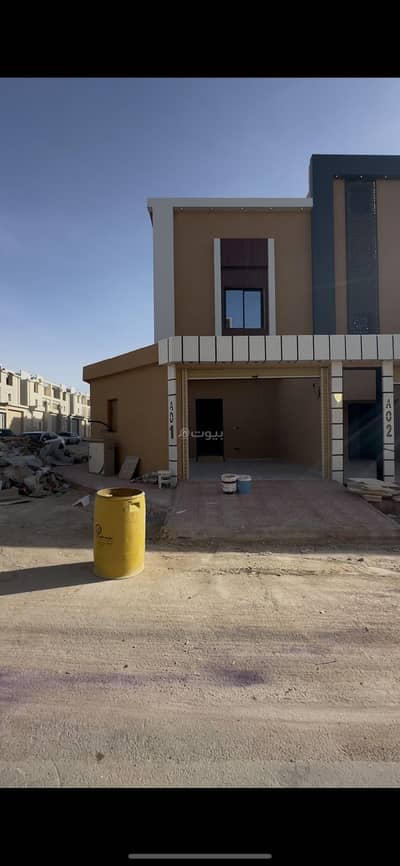 دور 3 غرف نوم للبيع في جنوب الرياض، الرياض - طابق للبيع في أوز, الرياض