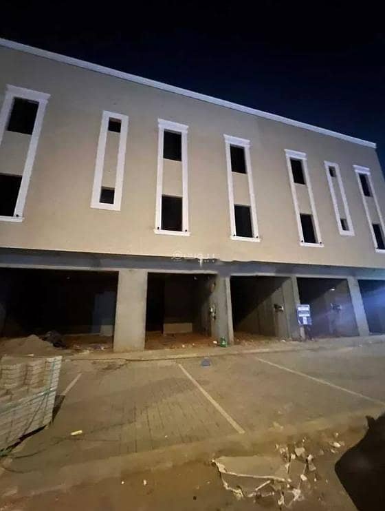 مبنى معرض للإيجار في ضاحية لبن، الرياض