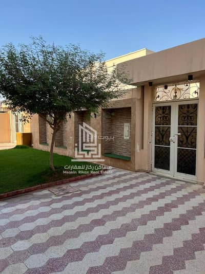 فیلا 11 غرف نوم للبيع في شرق الرياض، الرياض - فرصة امتلاك فيلا سكنية بحي الروضة | موقع استثنائي ومرافق متكاملة