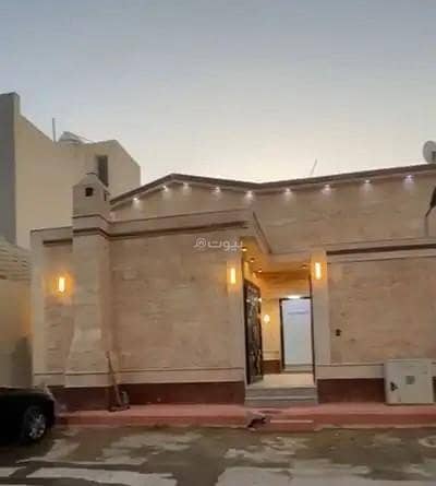 7 Bedroom Floor for Sale in West Riyadh, Riyadh - Floor for Sale in Tuwaiq, West Riyadh