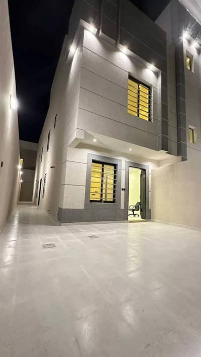5 Bedroom Floor for Sale in South Riyadh, Riyadh - Floor For Sale in Badr, Riyadh