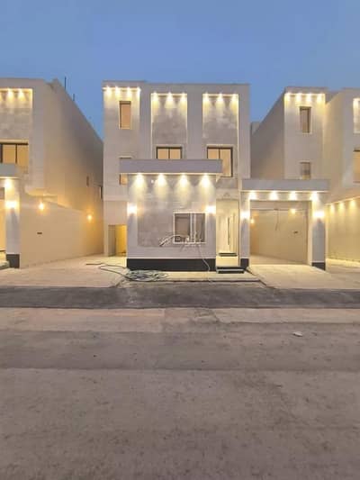 5 Bedroom Floor for Sale in East Riyadh, Riyadh - Floor For Sale in Al Janadriyah, Riyadh